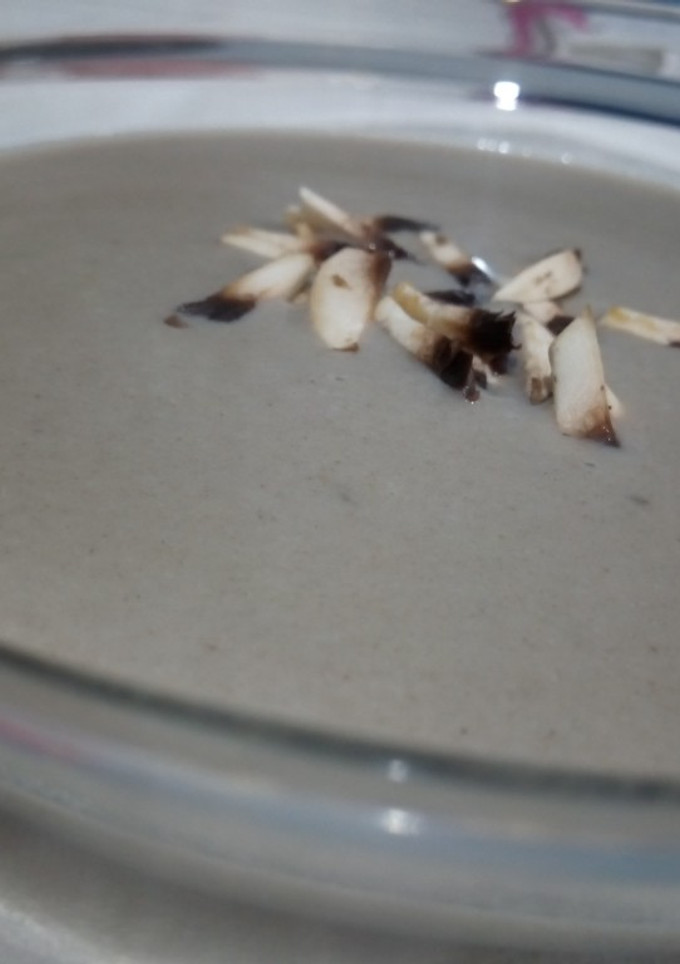 Una foto de Soft mushroom - crema de champiñones