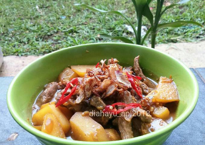 Semur daging betawi