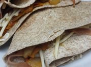 Una foto de tortillas integrales