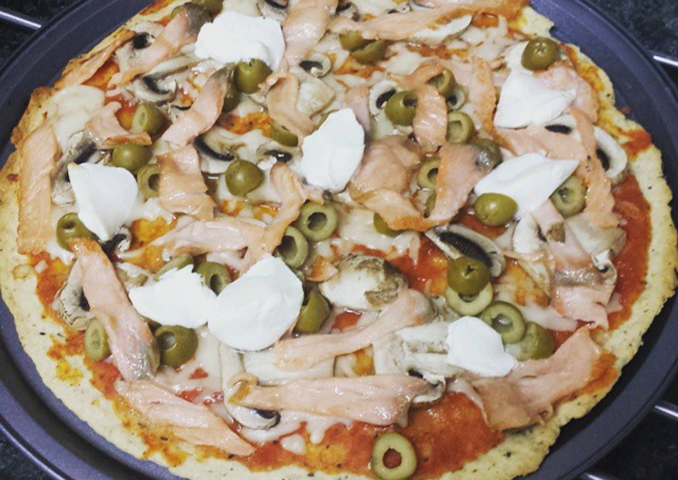 Pizza de salmón ahumado