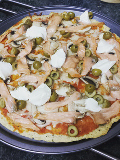 Una foto de Pizza de salmón ahumado