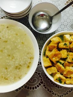 Hình của món Cháo Đậu Xanh - thanh mát ngày hè .