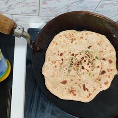 A picture of Mooli Paratha.