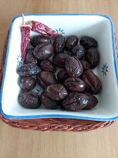 Foto di Olive nere infornate alla Calabrese (Conserve)
