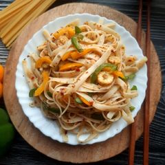A picture of Fettuccine Aglio e Olio.