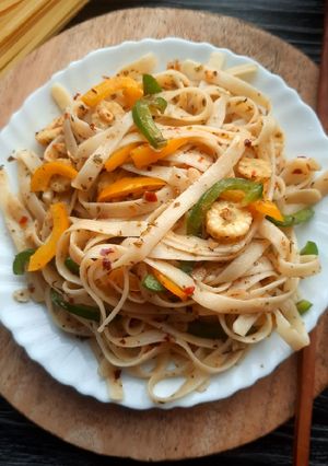 A picture of Fettuccine Aglio e Olio.