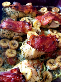 Banános-baconos csirkecomb🍌🍗 recept fotója