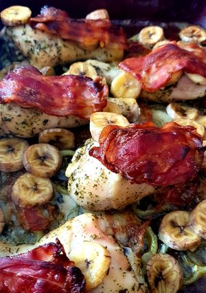 Banános-baconos csirkecomb🍌🍗 recept fotója