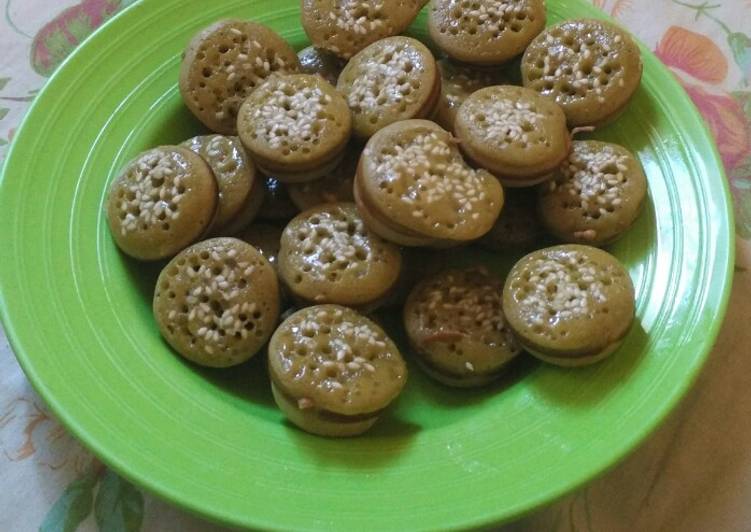 Kue Cubit Green Tea Topping Wijen