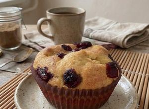 Foto resep Muffin pisang topping cranberry