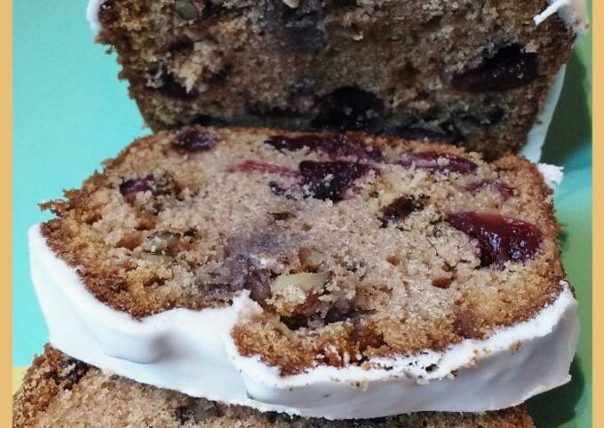 Budín Navideño ? de Cerezas y Frutos Secos Receta de Carina Pereyra-  Cookpad