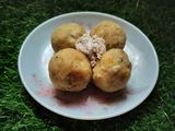Coconut ladoo
