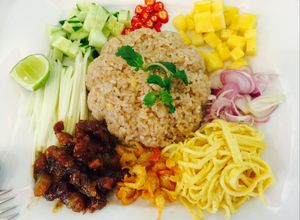 Hình của món Cơm chiên mắm ruốc kiểu Thái .