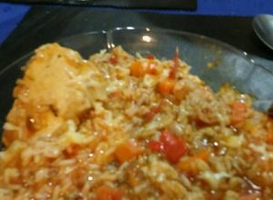 Una foto de Guiso Argentino de arroz y pollo. El más rico, receta de mamá