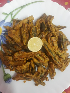 कुरकुरी भिंडी (Kurkuri bhindi recipe in Hindi) रेसिपी मुख्य फोटो