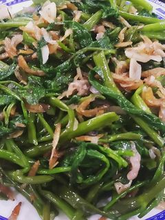 Hình của món Nộm rau muống ngày hè.