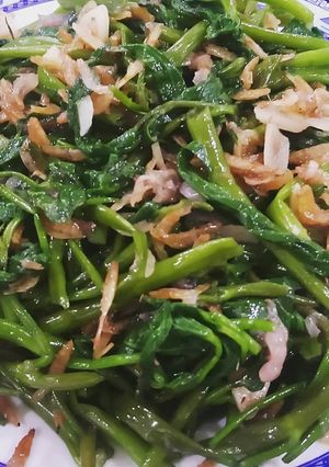 Hình của món Nộm rau muống ngày hè.