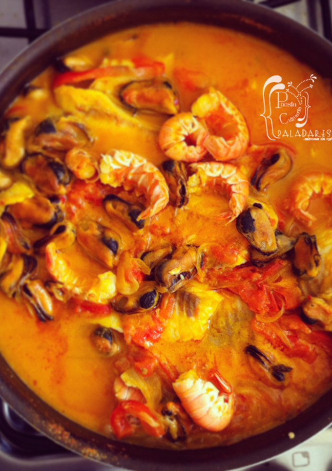 Una foto de Moqueca de Peixe - (Moqueca Baiana)