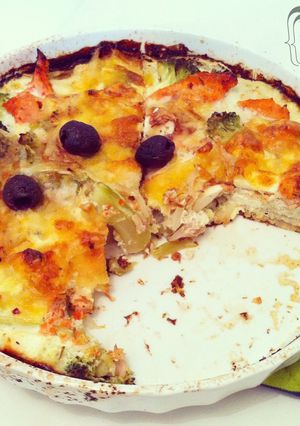 Una foto de Quiche de verduras y pollo *sin masa