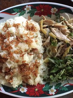 Hình của món Xôi đậu phộng - gỏi gà.