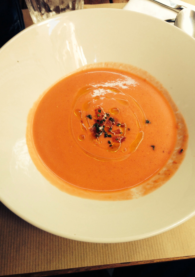 Una foto de Salmorejo de sandía 