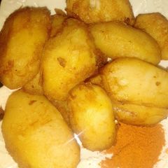 A picture of Soyayyen dankali mai kwai.