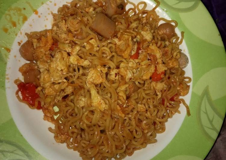 Mie geprek telur pedas