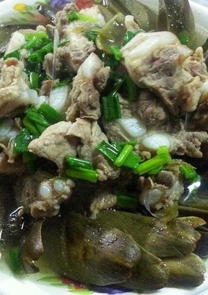 Hình của món Canh Atiso nấu sườn non.