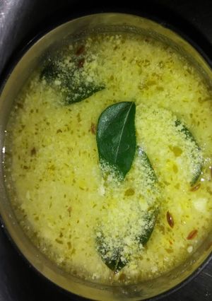 A picture of Coconut Kadhi.