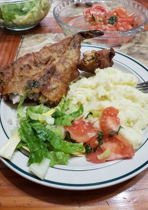 Una foto de Base pescado frito con sazón de Janny