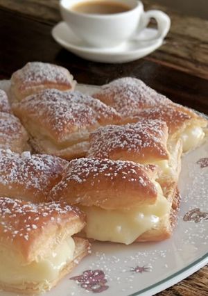 Foto di Sporcamus con crema pasticcera