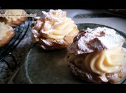 Una foto de profiteroles y crema pastelera