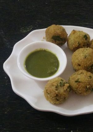 A picture of #monsoon Fritters from leftover rice and pulse.