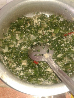 முருங்கைக்கீரை சுண்டல் (murungai keerai sundal Recipe in Tamil) செய்முறை முக்கிய புகைப்படம்