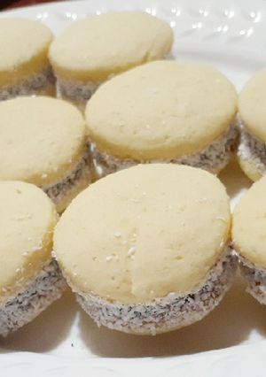 Una foto de Alfajores de Maizena- receta infalible ❤