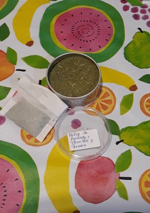 Una foto de Plantas aromáticas desecadas y trituradas de forma artesana