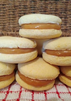 Una foto de Alfajores de maicena!