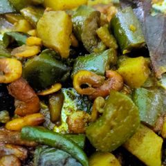 A picture of Chingri curry.