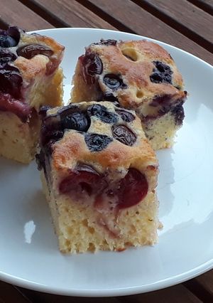 Cseresznyés-áfonyás kevert recept fotója