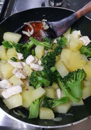 Foto resep Baked potato cheese and broccoli