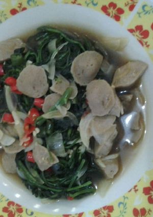 Foto resep Tumis kangkung bakso