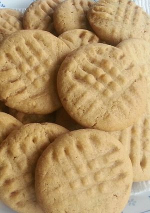 A picture of Authentic American Peanut Butter Cookies.