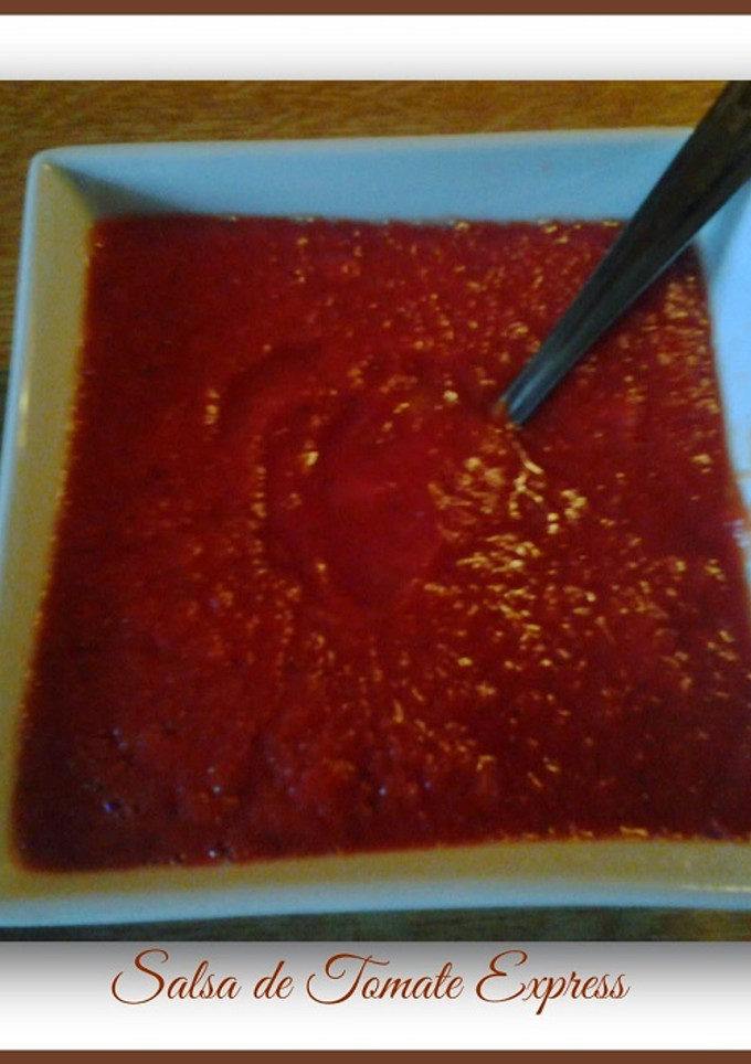 Una foto de Salsa de tomate express