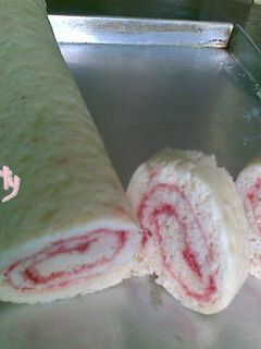 Foto resep Roti Gulung Strawberry