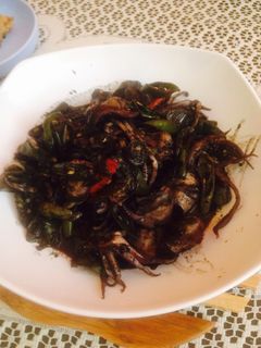 Foto resep Cumi masak item