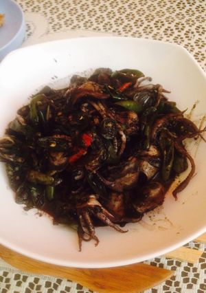 Foto resep Cumi masak item