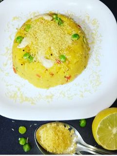उपमा (upama recipe in marathi) रेसिपी चे मुख्य फोटो 