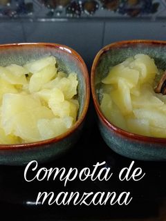Una foto de Compota de manzana en microondas