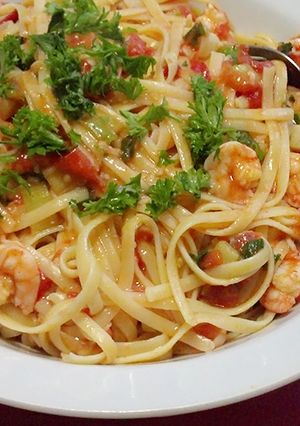 Foto resep linguini udang tomat