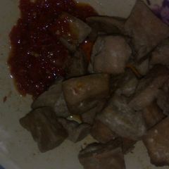 A picture of Awara with sauce.